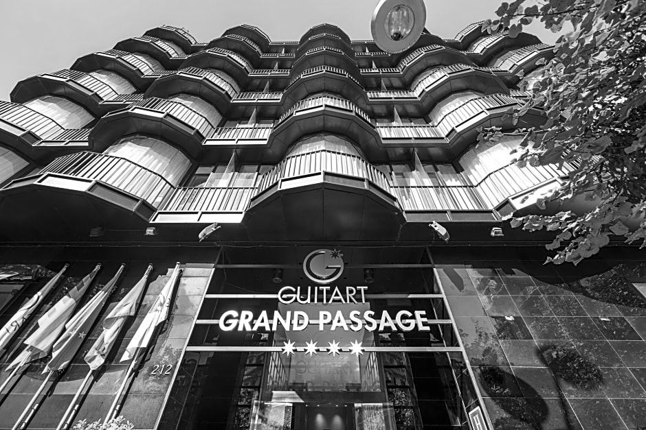 Guitart Grand Passage